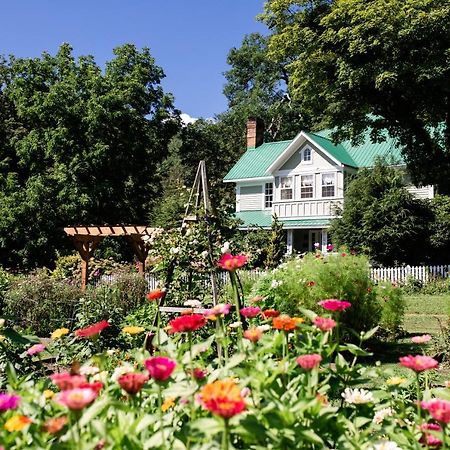 The Mast Farm Inn Valle Crucis Exterior photo