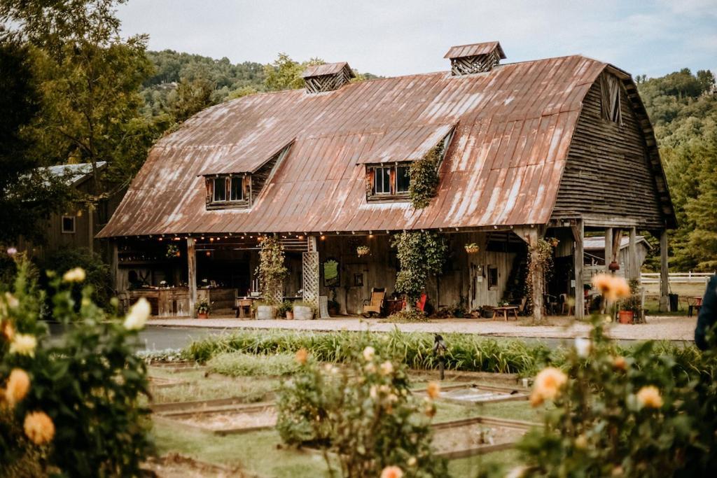 The Mast Farm Inn Valle Crucis Exterior photo