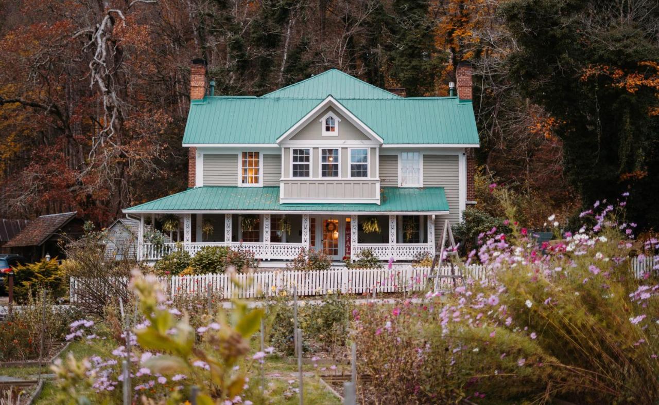 The Mast Farm Inn Valle Crucis Exterior photo