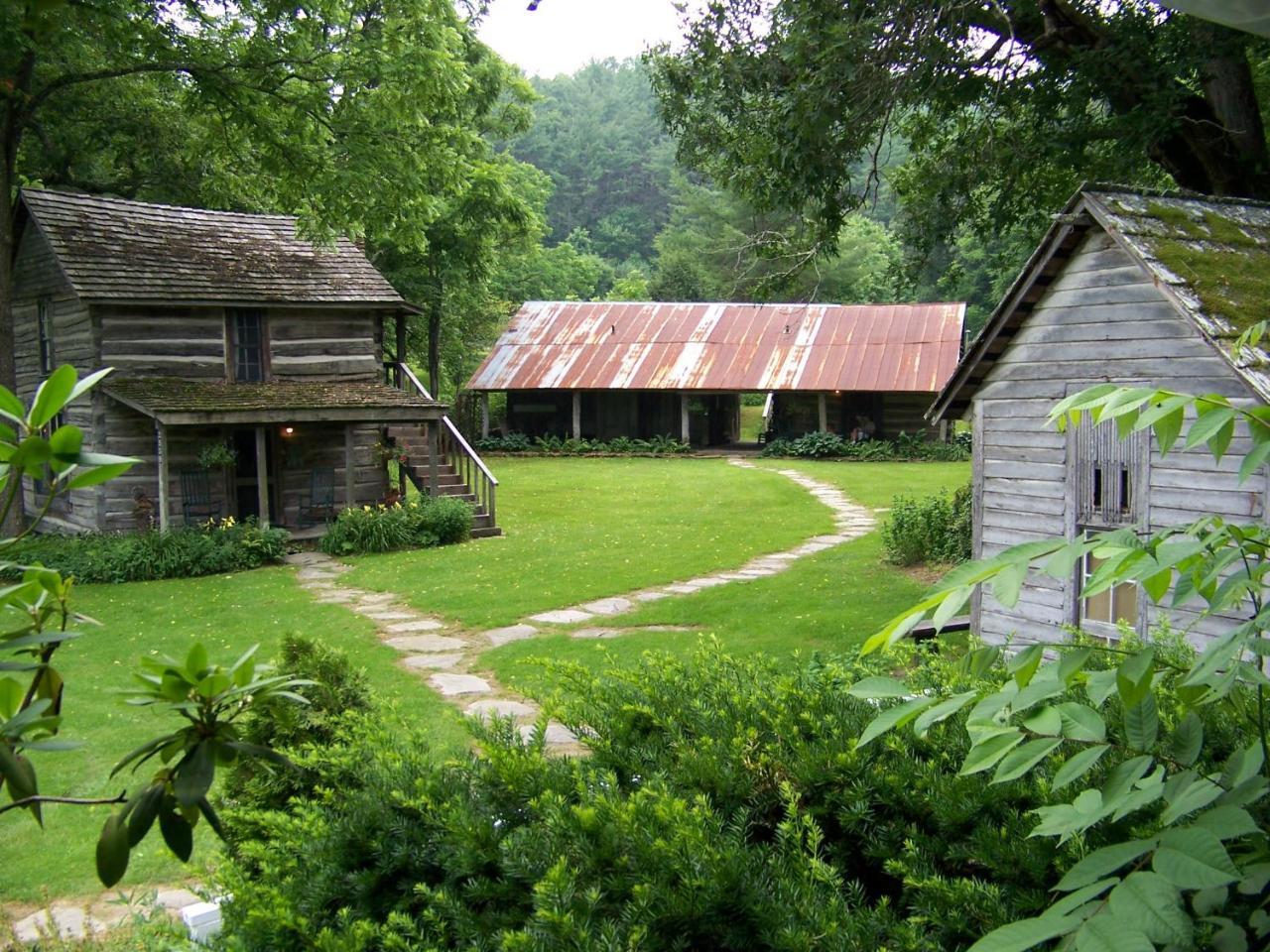 The Mast Farm Inn Valle Crucis Exterior photo